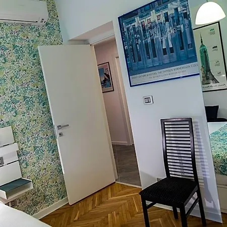 Murat Otto Bed and Breakfast 4*
